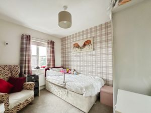 Bedroom 4- click for photo gallery